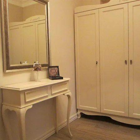 Louis Galata İstanbul