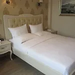 Hotel Louis Galata