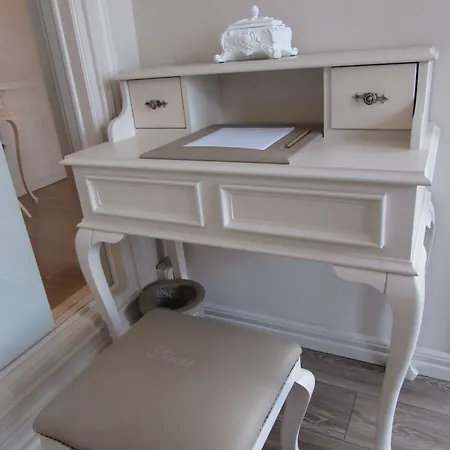 Louis Galata Istanboel