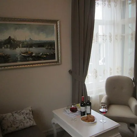 Louis Galata Szálloda 4*